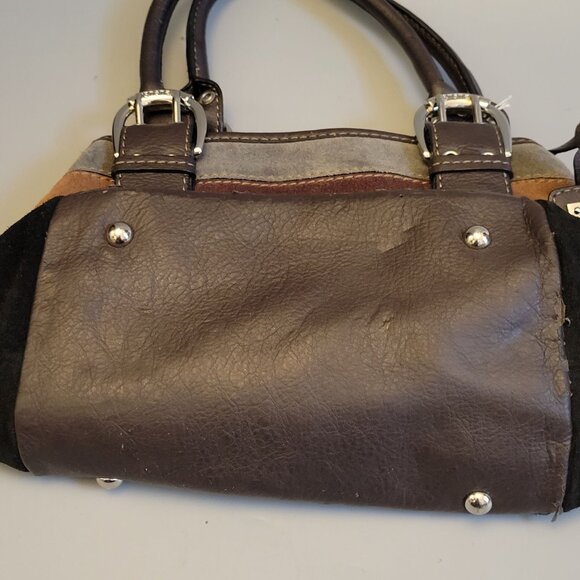 Tignanello Womens Patchwork Leather Handbag With Dual Buckle Straps & Metal Logo - Picture 3 of 9